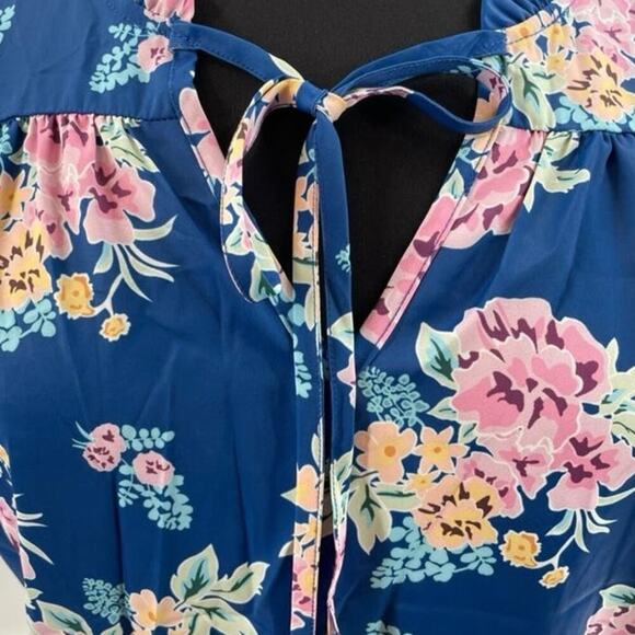 Plus Size 5X 28 BloomChic Floral Ruffle Sleeve Tied Neck Top Blouse - Picture 2 of 3